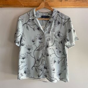 UBB - Women’s Button Up - size Small